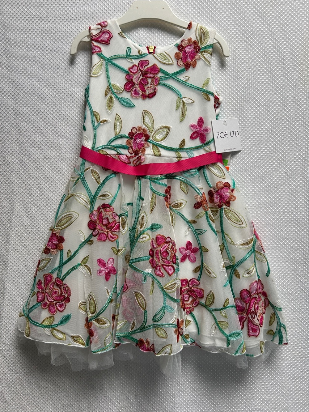 Zoe Ltd Exquisite ! White Floral Embroidered Party Dress with Pink Ribbon. NWT!